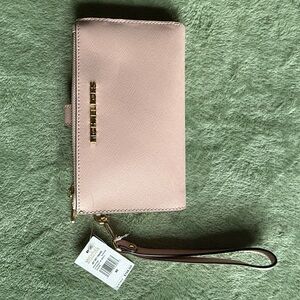 Michael Kors Blush Pink Wristlet